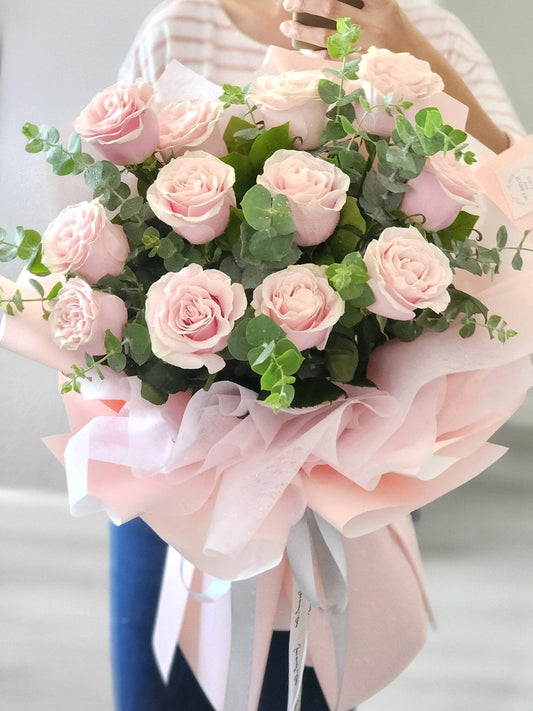 12 Baby Pink Rose Bouquet